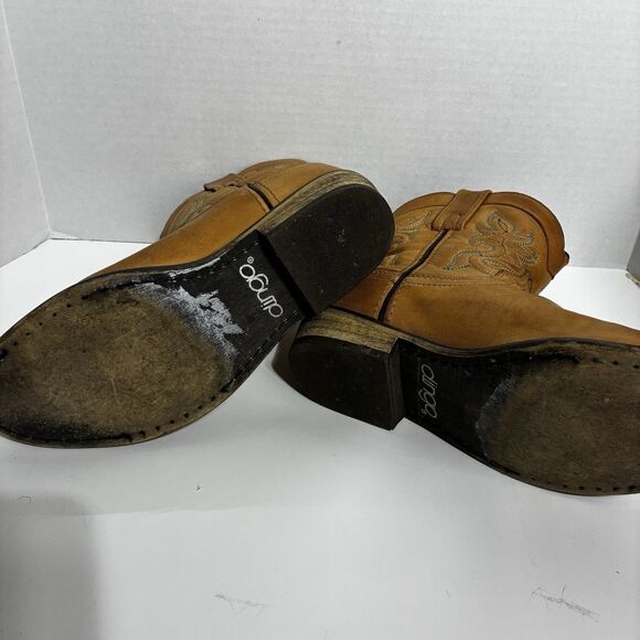 Women’s 8.5 Cowboy Boots Dingo Leather Western  Tan Short Pull-On Stitch Detail - Picture 3 of 8